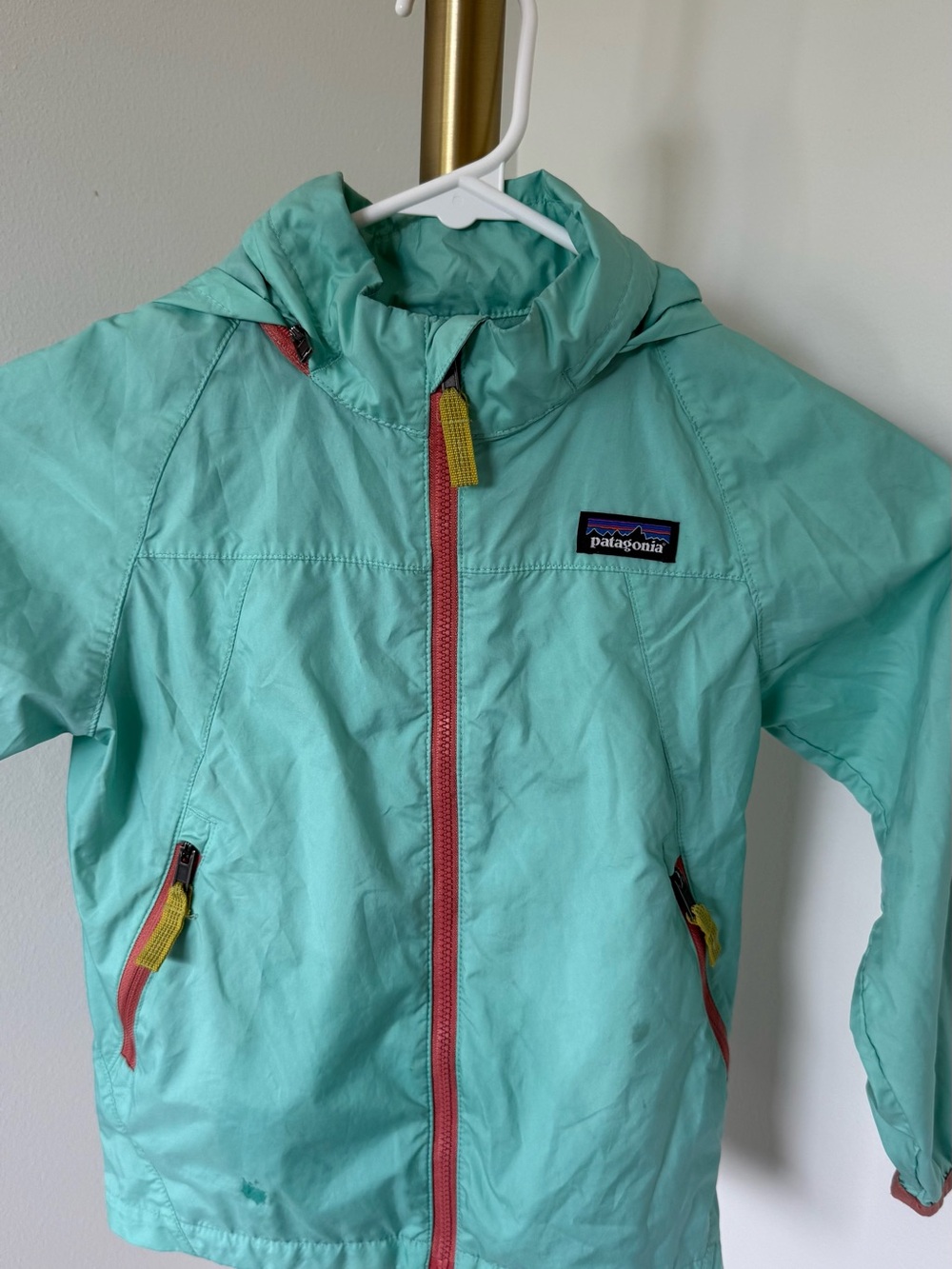 Patagonia Mint Green Hooded Windbreaker with Coral Zipper